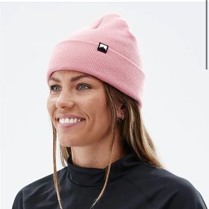 Montec Echo Ski beanie - great condition